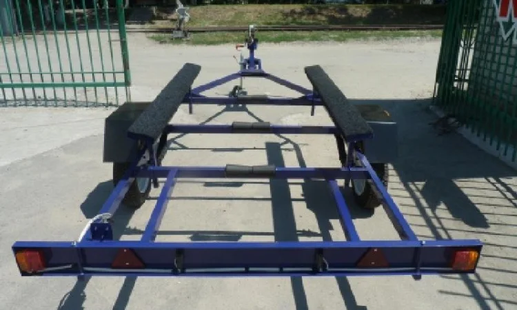 Легковой прицеп Лев под Казанку - фото № 2