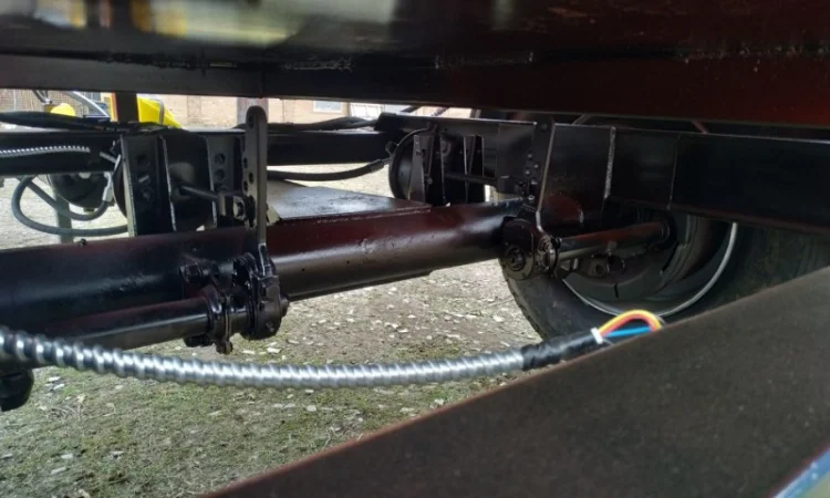 Напівпричіп тракторний НТС-5-01 (герметичний) - фото № 7