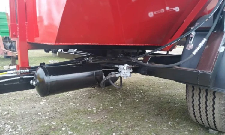 Напівпричіп тракторний НТС-5-01 (герметичний) - фото № 6