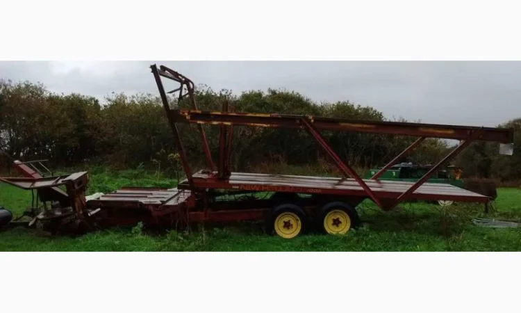 Самозавантажувальний причіп NEW HOLLAND 1006 - фото № 1