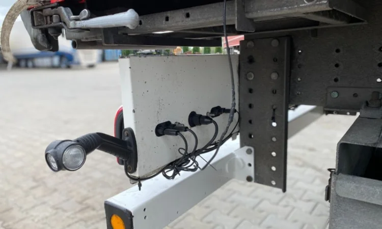 Продаж тентованого напівпричепа Schmitz 2014 року - фото № 12