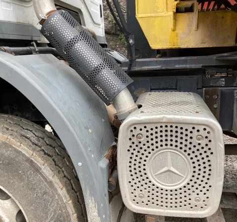 Самосвал кран Mercedes ATEGO 1828 amp + передній сніговідвал 19т. 4х4 - фото № 5