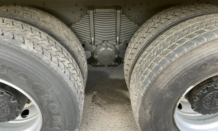 Самоскид МАЗ 6501А8 2013р зерновоз - фото № 9