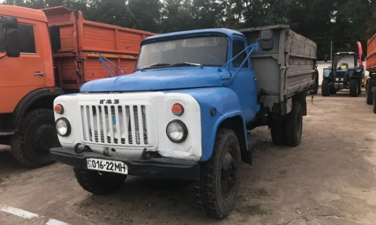 Грузовик-самосвал САЗ 3507 - фото № 1