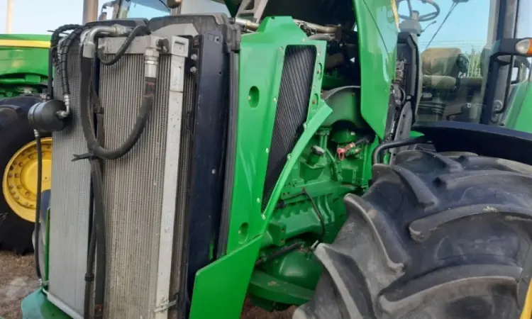 Трактор John Deere 8335R - фото № 12