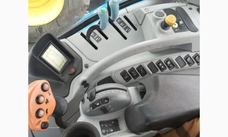 Трактор New Holland T7060. (2018 р.в.) - фото № 2