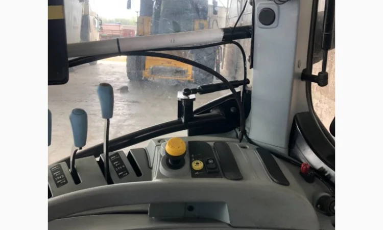 Трактор 220 к.с. New Holland T7060 - фото № 12