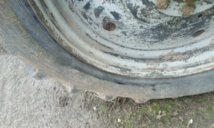 Трактор МТЗ-80 з навісним обладнанням - фото № 13