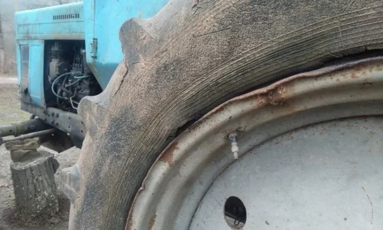 Трактор МТЗ-80 з навісним обладнанням - фото № 12