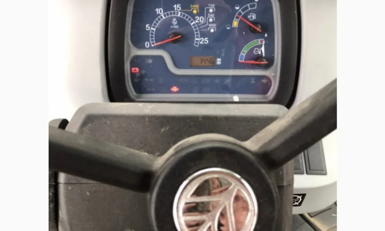 Трактор New Holland TD-5.110 - фото № 3