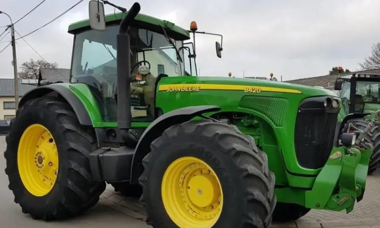 Трактор колесный John Deere 6920 - фото № 2