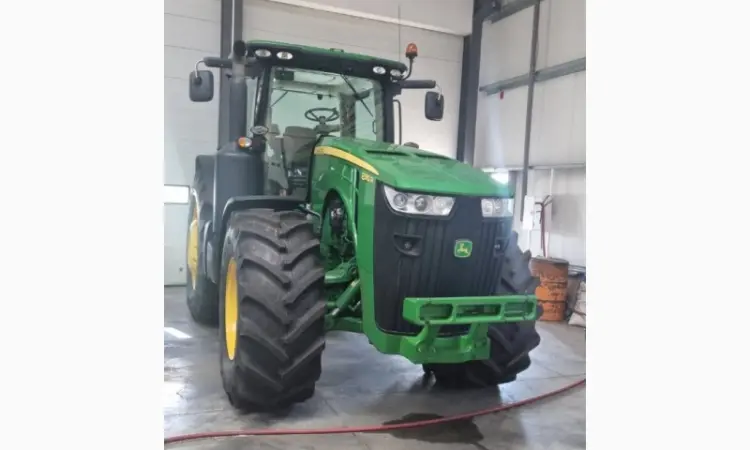 Трактор John Deere 8310R - фото № 6