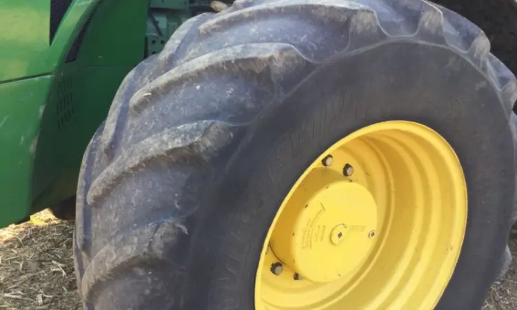 John Deere 8335R - фото № 11