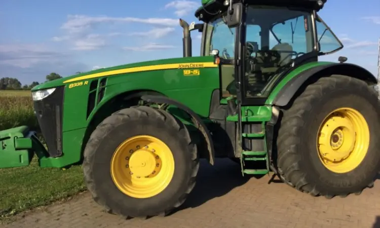 John Deere 8335R - фото № 3