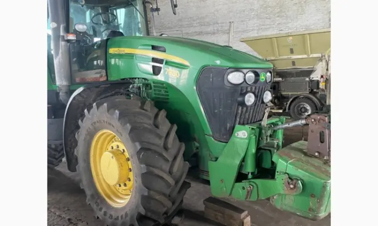 Трактор колісний John Deere 7930 - фото № 1