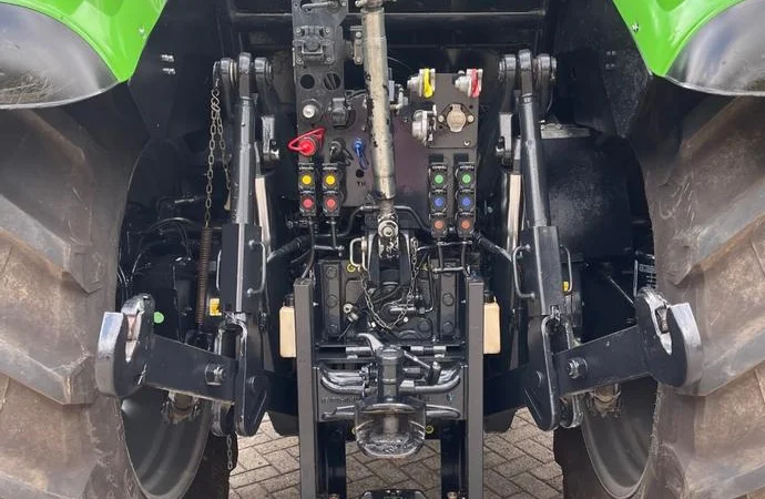 Трактор Deutz-Fahr AGROTRON 6215 - фото № 4