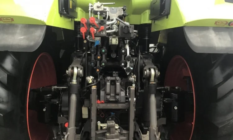 Трактор Claas Axion 940 C-MATIC - фото № 6