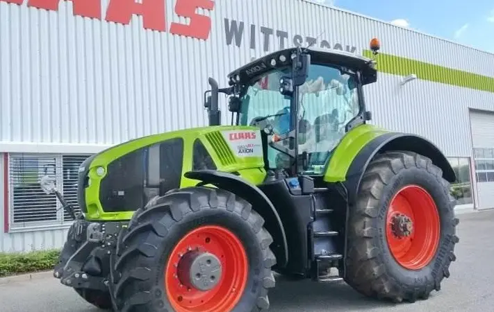 Трактор Claas Axion 950 - фото № 1