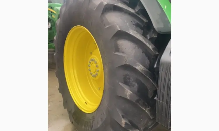 John Deere 8335R Трактор - фото № 1