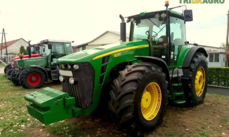 Трактор john deere 8230 (2007) - фото № 1