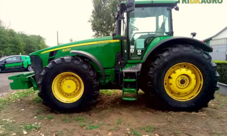 Трактор john deere 8230 (2007) - фото № 2