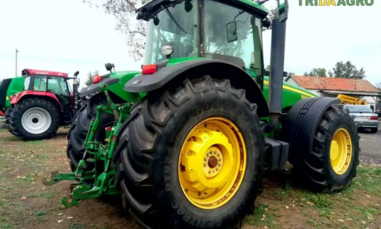 Трактор john deere 8230 (2007) - фото № 4