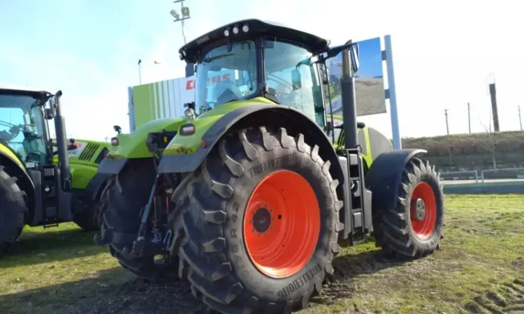 Трактор CLAAS Axion 950 Cmatic - фото № 7