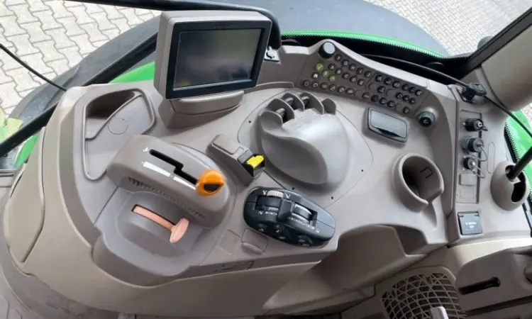 Трактор John Deere 6170R (2013) - фото № 3