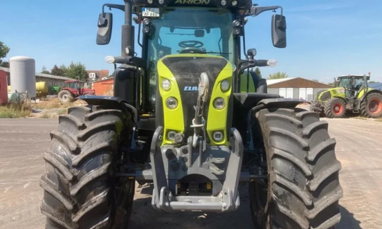 Трактор Claas Arion 660 Cmatic - фото № 2