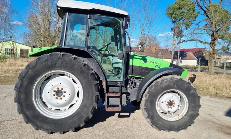 Трактор Deutz-Fahr Agrofarm 85 - фото № 2