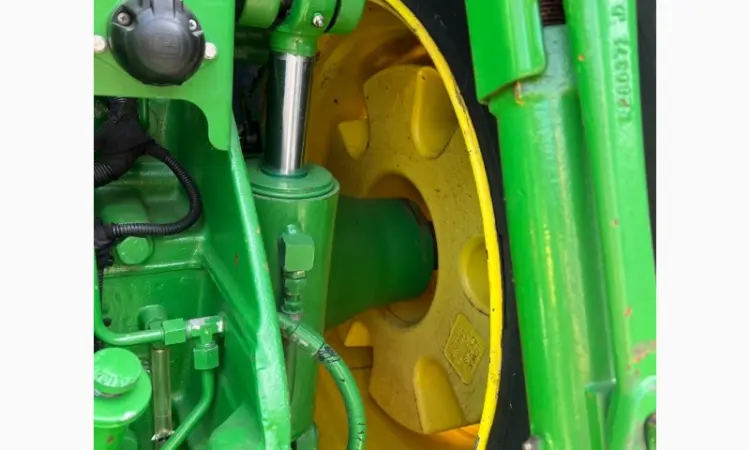 Трактор John Deere 8370R - фото № 4