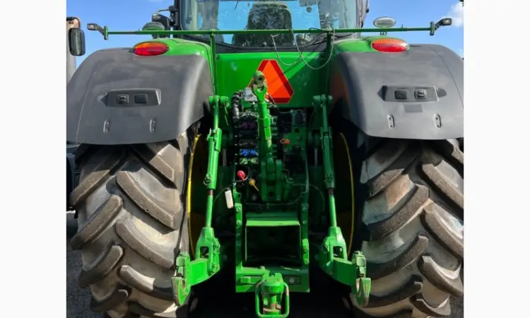 Трактор John Deere 8370R - фото № 5