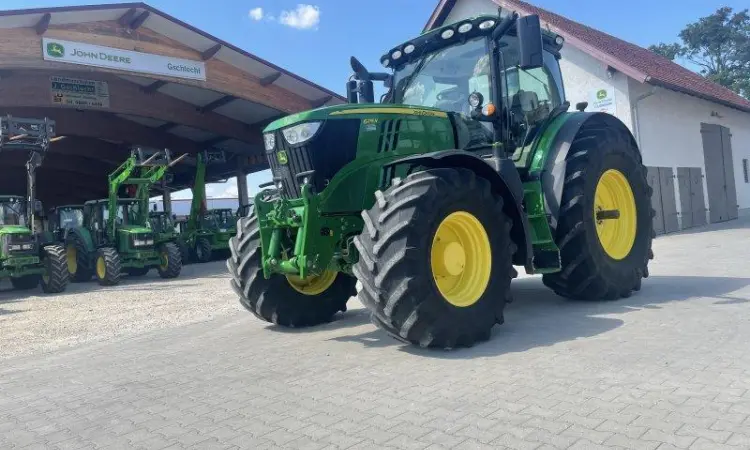 Трактор John Deere 6215 R - фото № 2