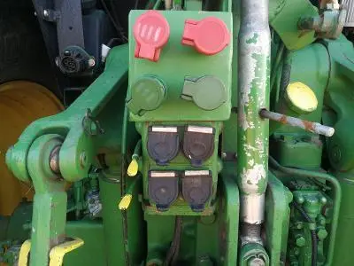 Трактор John Deere 7700 - фото № 4