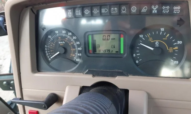 Трактор John Deere 6220 SE - фото № 10