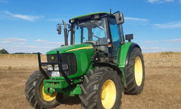 Трактор John Deere 6220 SE - фото № 2