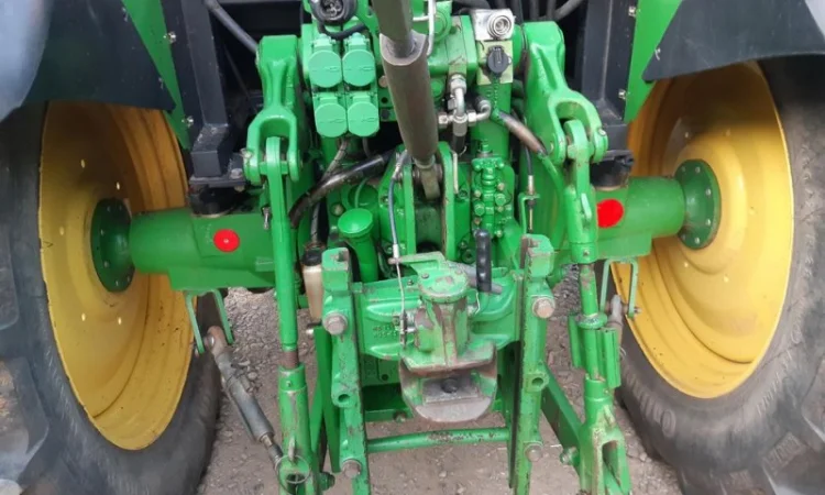 Трактор John Deere 6220 SE - фото № 6