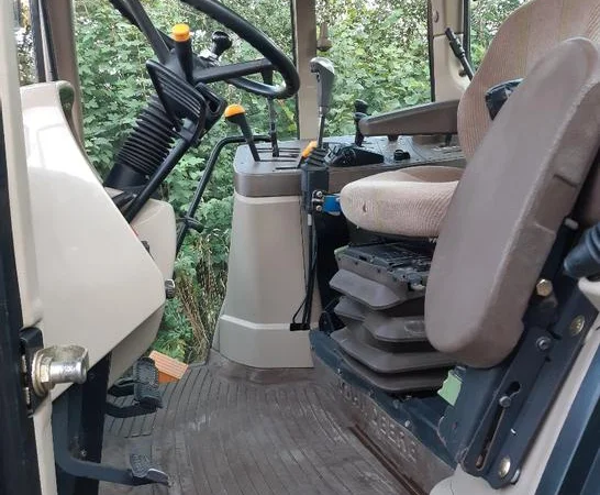 Трактор John Deere 6220 SE - фото № 8