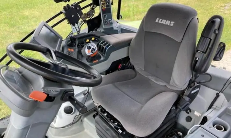 Трактор Claas Axion 850 Cmatic - фото № 7
