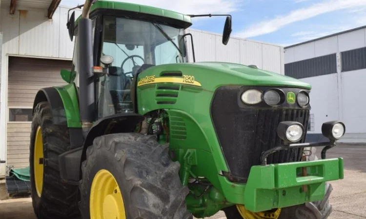 Трактор колісний John Deere 7820 - фото № 2