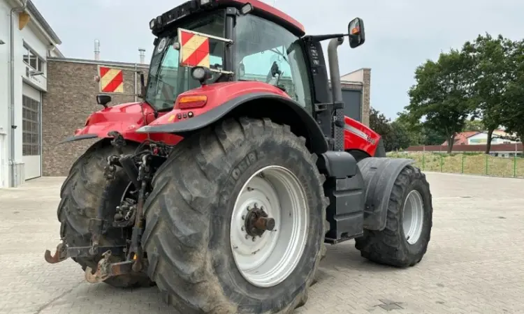 Трактор колісний Case IH MAGNUM 340 - фото № 7