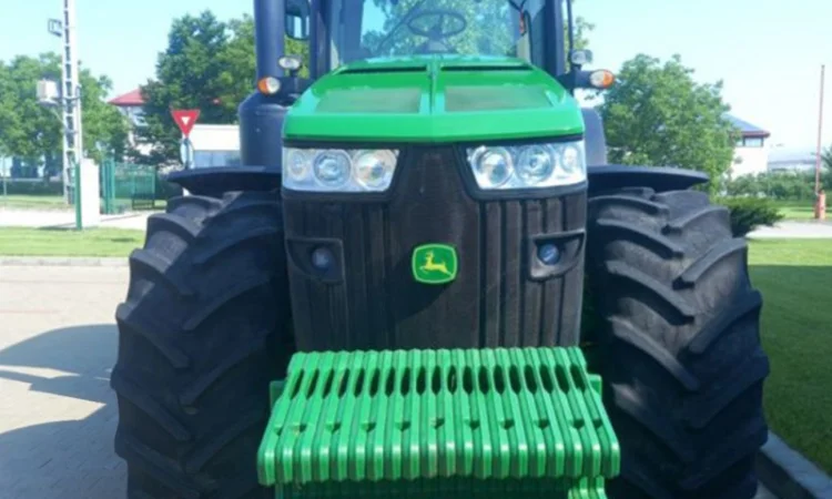 Трактор John Deere 8335R (2012) - фото № 4