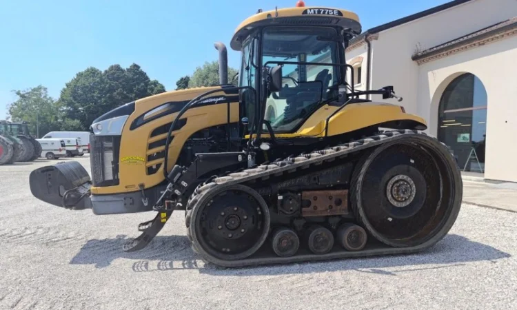 Трактор САТ Challenger MT775 Е (2017) - фото № 4