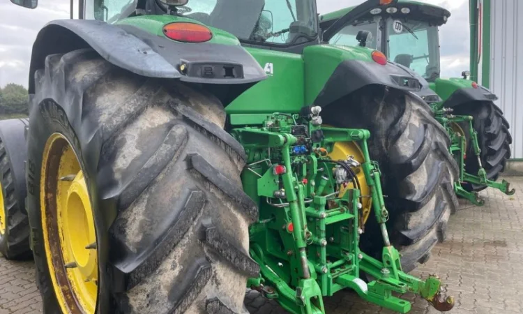 Трактор John Deere 8335R (2011) - PowerShift - фото № 14