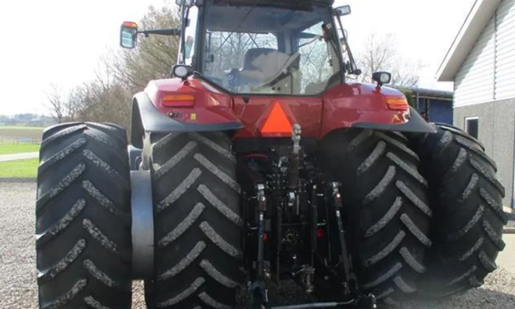 Трактор Case IH Magnum 340 (2012) - фото № 12