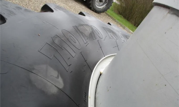 Трактор Case IH Magnum 340 (2012) - фото № 14