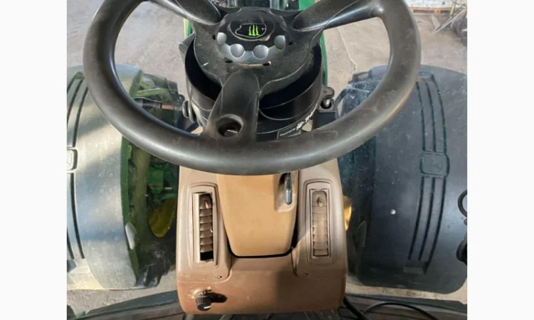 Трактор John Deere 8430 (2009) - фото № 4