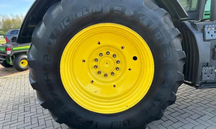 Трактор John Deere 7310R (2016) - фото № 10