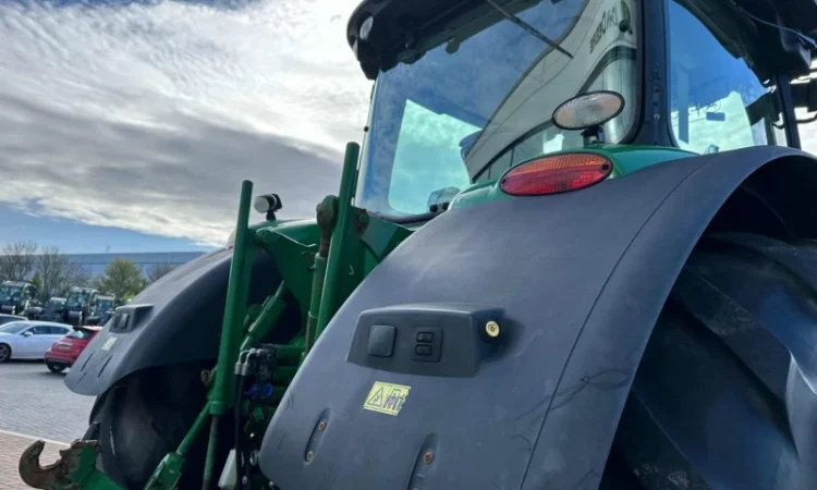 Трактор John Deere 7310R (2016) - фото № 4