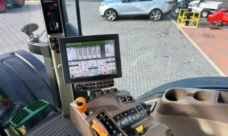 Трактор John Deere 7310R (2016) - фото № 7